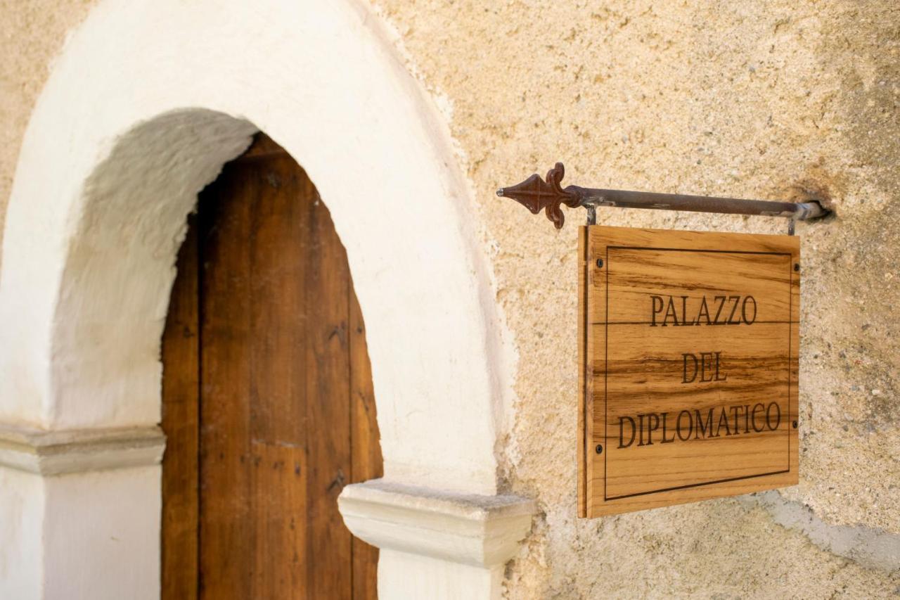Palazzo Del Diplomatico Vila Belmonte Calabro Exterior foto