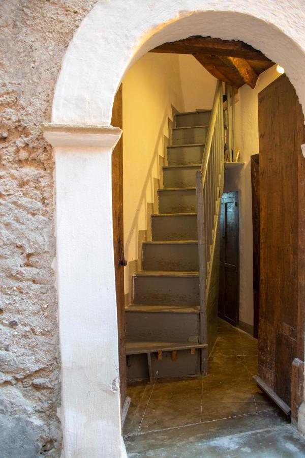Palazzo Del Diplomatico Vila Belmonte Calabro Exterior foto